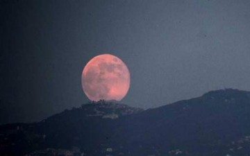 رأس السنة على موعد مع ظاهرة كونية نادرة